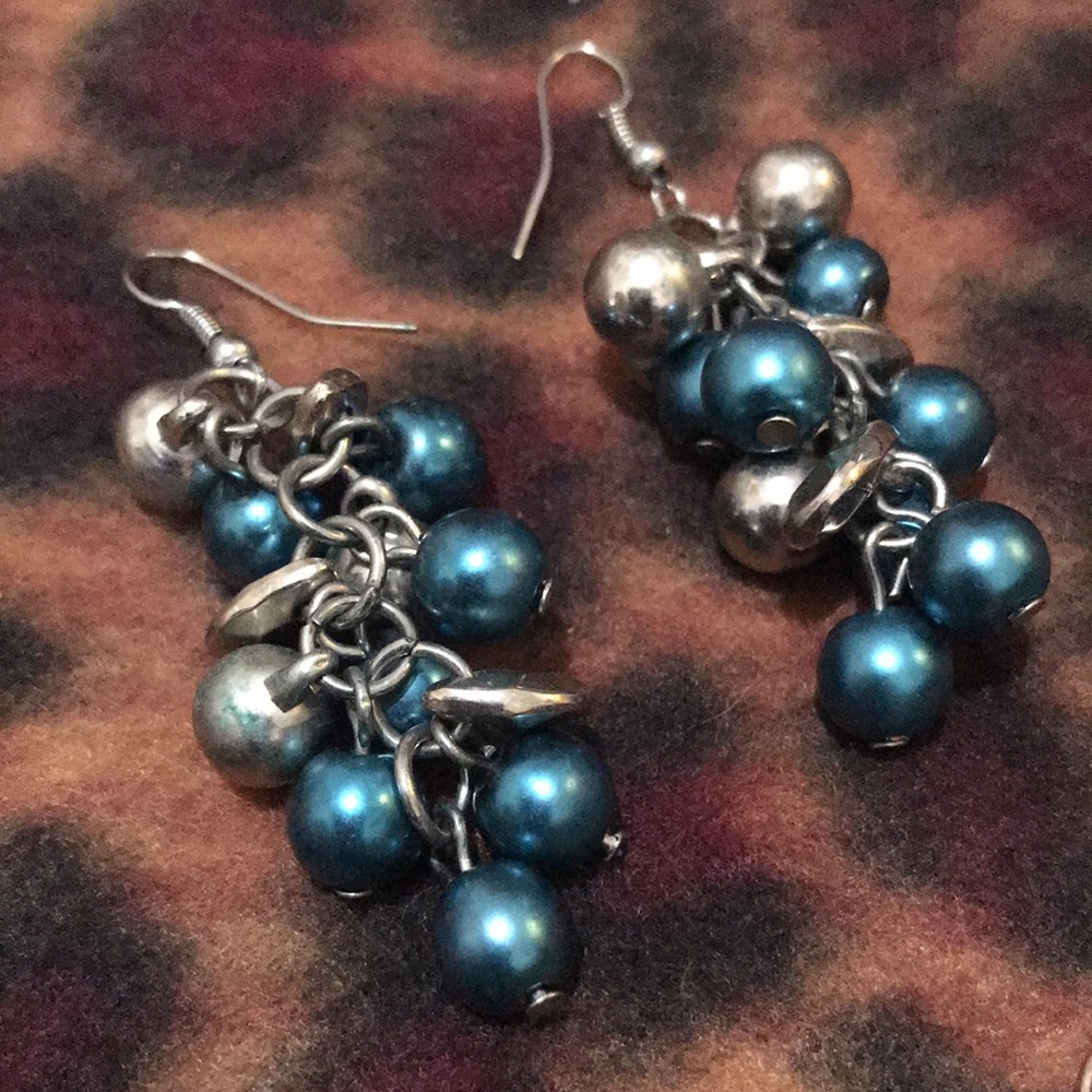 Blue earring bundle - Picture 3 of 4
